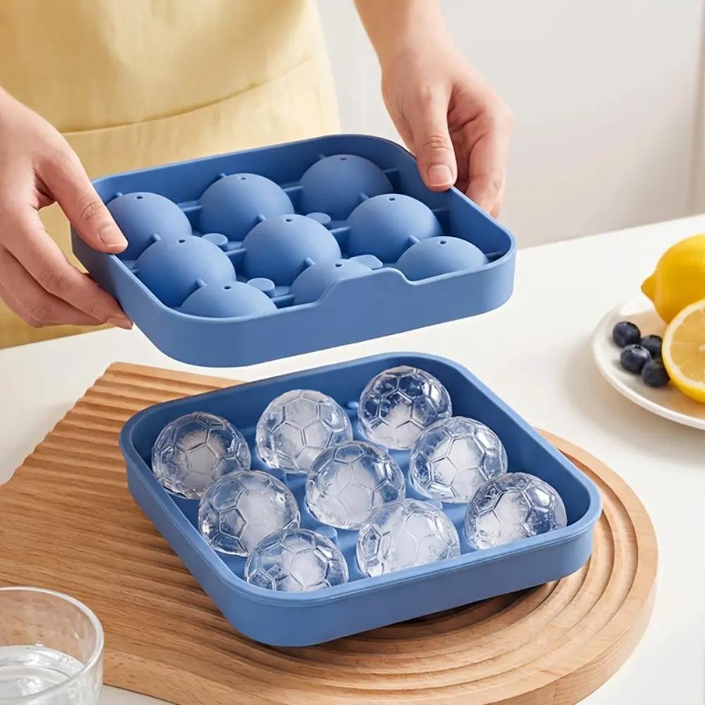 Moule à glaçons en silicone en forme de ballon de football